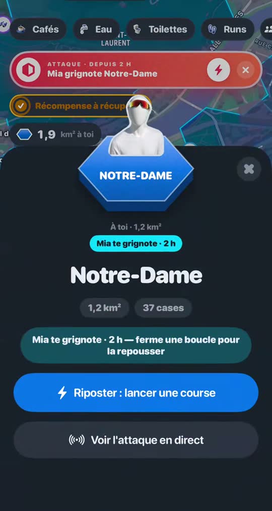 An alert: Mia is taking ground around Notre-Dame. A button offers to fight back by starting a run.